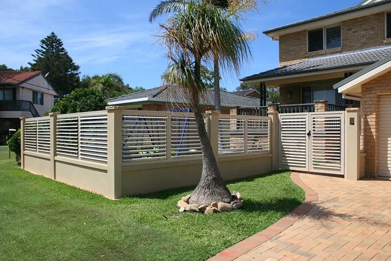 Louvre Fencing Fixed or Movable Blades
